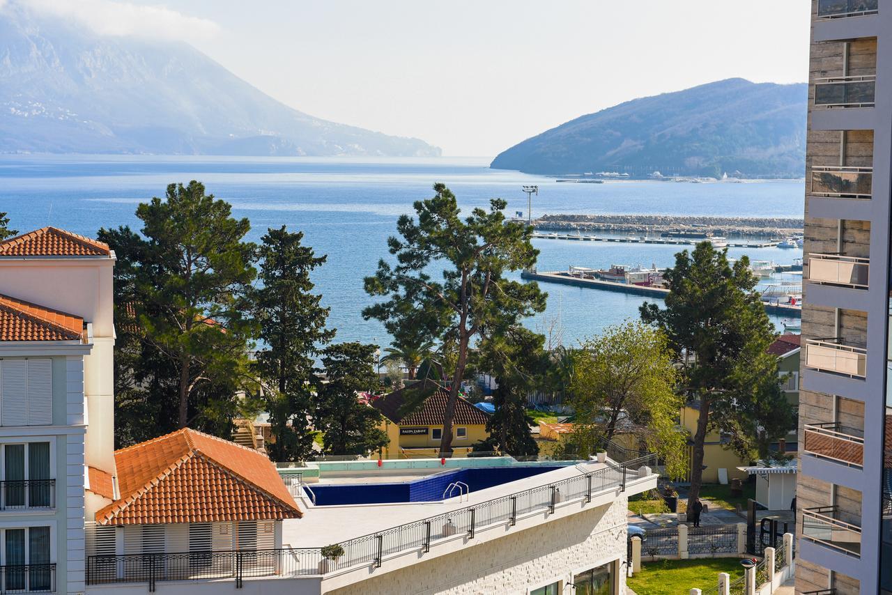 Lux Beach Apartment Budva Eksteriør billede